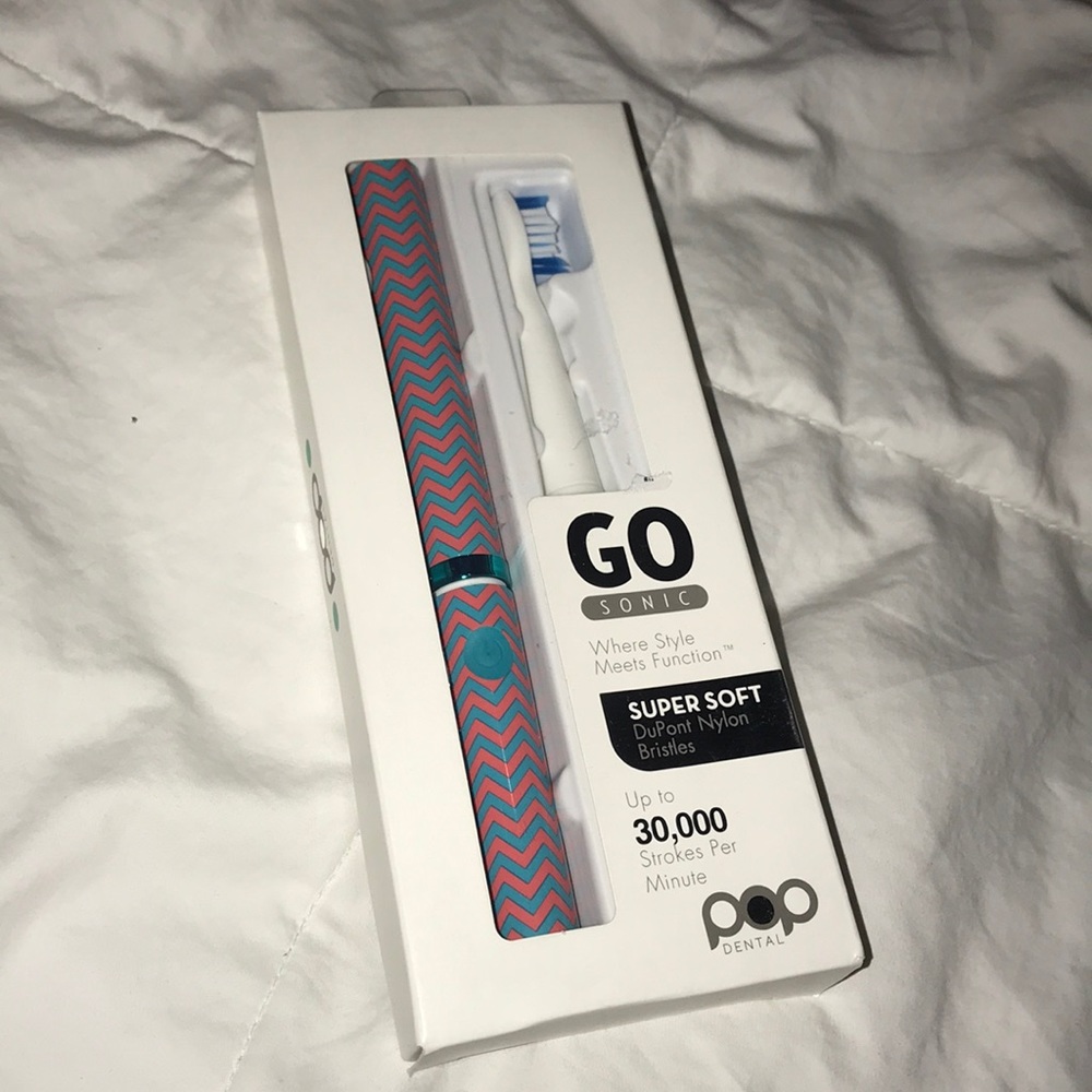 Portable GoSonic Toothbrush